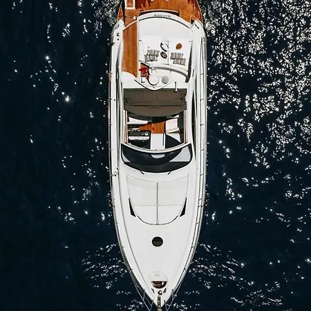 ***stay At Delux Motoryacht 52f/marina Shopping** Bodrum