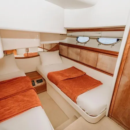 Bådhotel ***stay At Delux Motoryacht 52f/marina Shopping** Bodrum