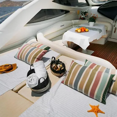 ***stay At Delux Motoryacht 52f/marina Shopping** Bodrum